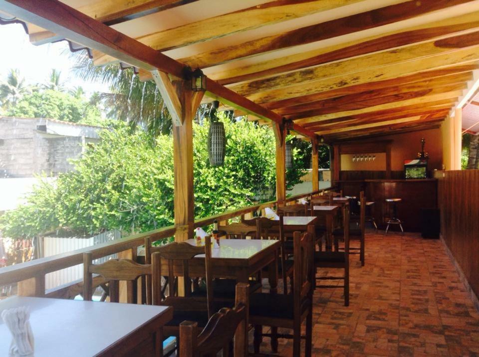 Hotel Leones Marinos 圣米格尔 外观 照片
